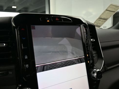 Used 2025 RAM 1500 Laramie image 16