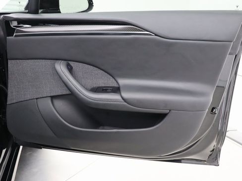 Used 2021 Tesla Model S Plaid image 36