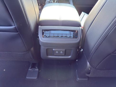 New 2026 Nissan Pathfinder SL w/ SL Premium Package image 30