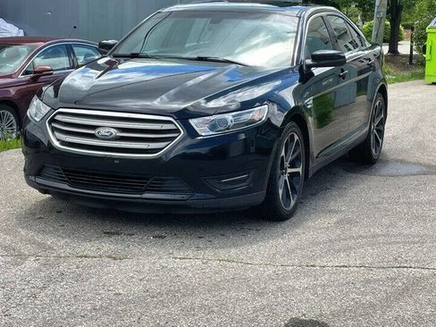 Used 2016 Ford Taurus SEL w/ Equipment Group 201A image 9