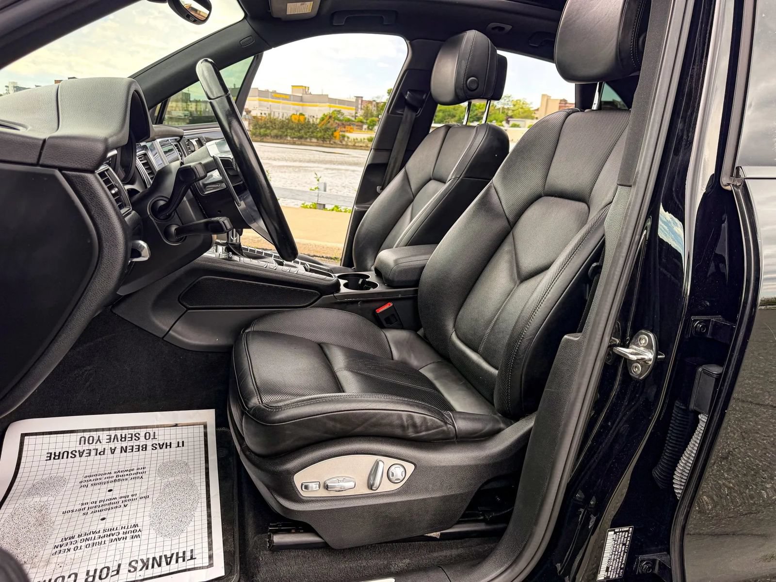 Used 2017 Porsche Macan S AWD/4WD image 11