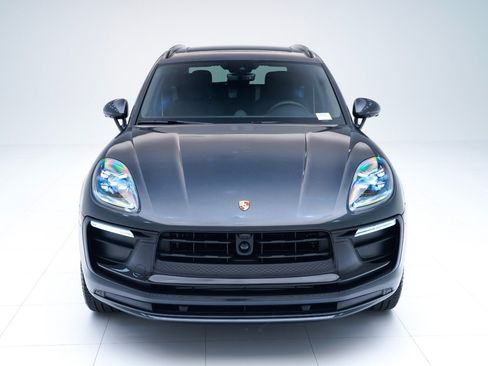 Certified 2026 Porsche Macan Turbo AWD/4WD image 6