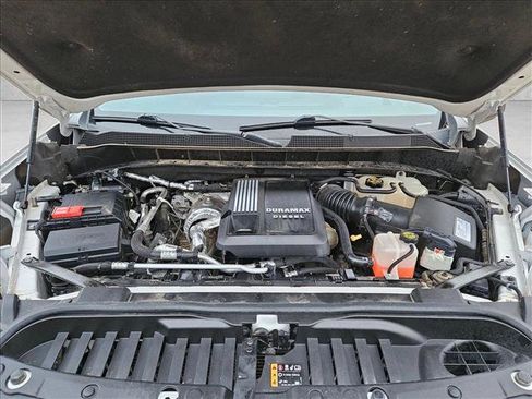 Used 2020 Chevrolet Silverado 1500 High Country w/ Technology Package image 25