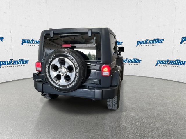 Used 2018 Jeep Wrangler Sahara w/ Connectivity Group AWD/4WD image 10