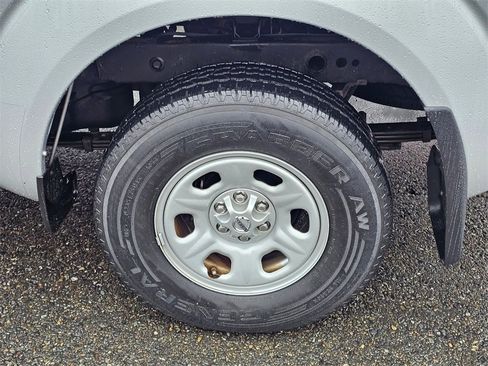 Used 2012 Nissan Frontier S w/ S Preferred Pkg image 9