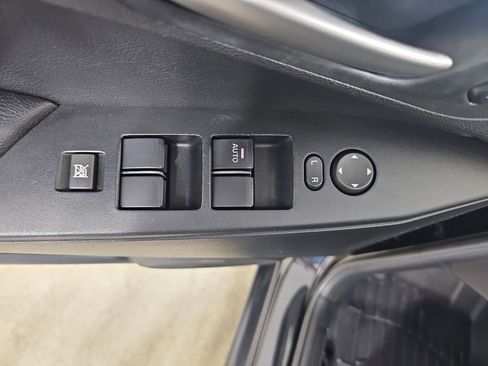 Used 2010 MAZDA MAZDA3 s Grand Touring FWD image 31