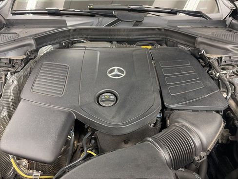 Certified 2025 Mercedes-Benz GLC 300 4MATIC image 12