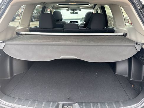 Used 2019 Subaru Forester Premium w/ All-Weather Package AWD/4WD image 12