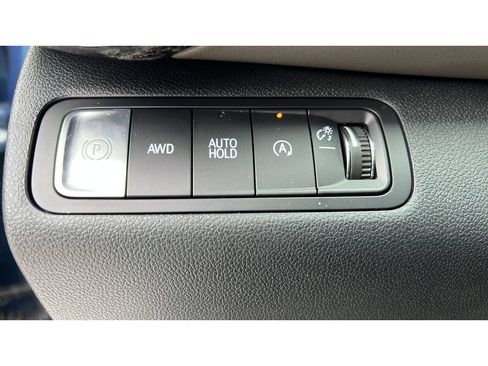 New 2026 Chevrolet Equinox LT w/ Convenience Package II AWD/4WD image 23