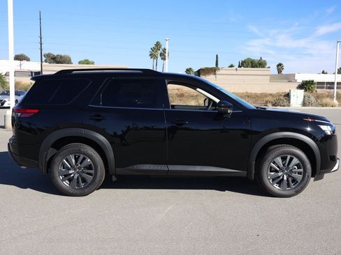 New 2025 Nissan Pathfinder SV w/ Cargo Package image 3