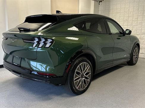 Certified 2024 Ford Mustang Mach-E Premium image 44