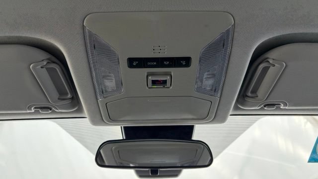 Used 2025 Toyota RAV4 XLE FWD image 41