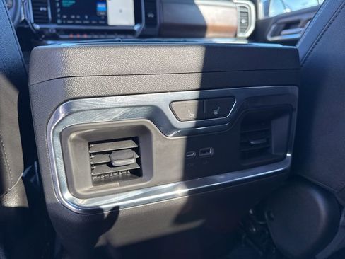 Used 2023 Chevrolet Silverado 1500 High Country w/ High Country Premium Package image 20