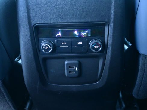 Used 2023 Buick Enclave Essence w/ Experience Buick Package image 17