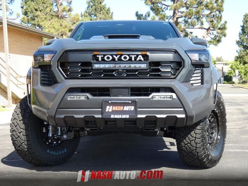 Used 2026 Toyota Tacoma TRD Sport RWD image 8