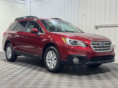 Used 2017 Subaru Outback 2.5i Premium AWD/4WD image 6