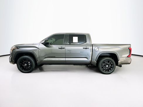 Used 2024 Toyota Tundra Limited AWD/4WD image 4