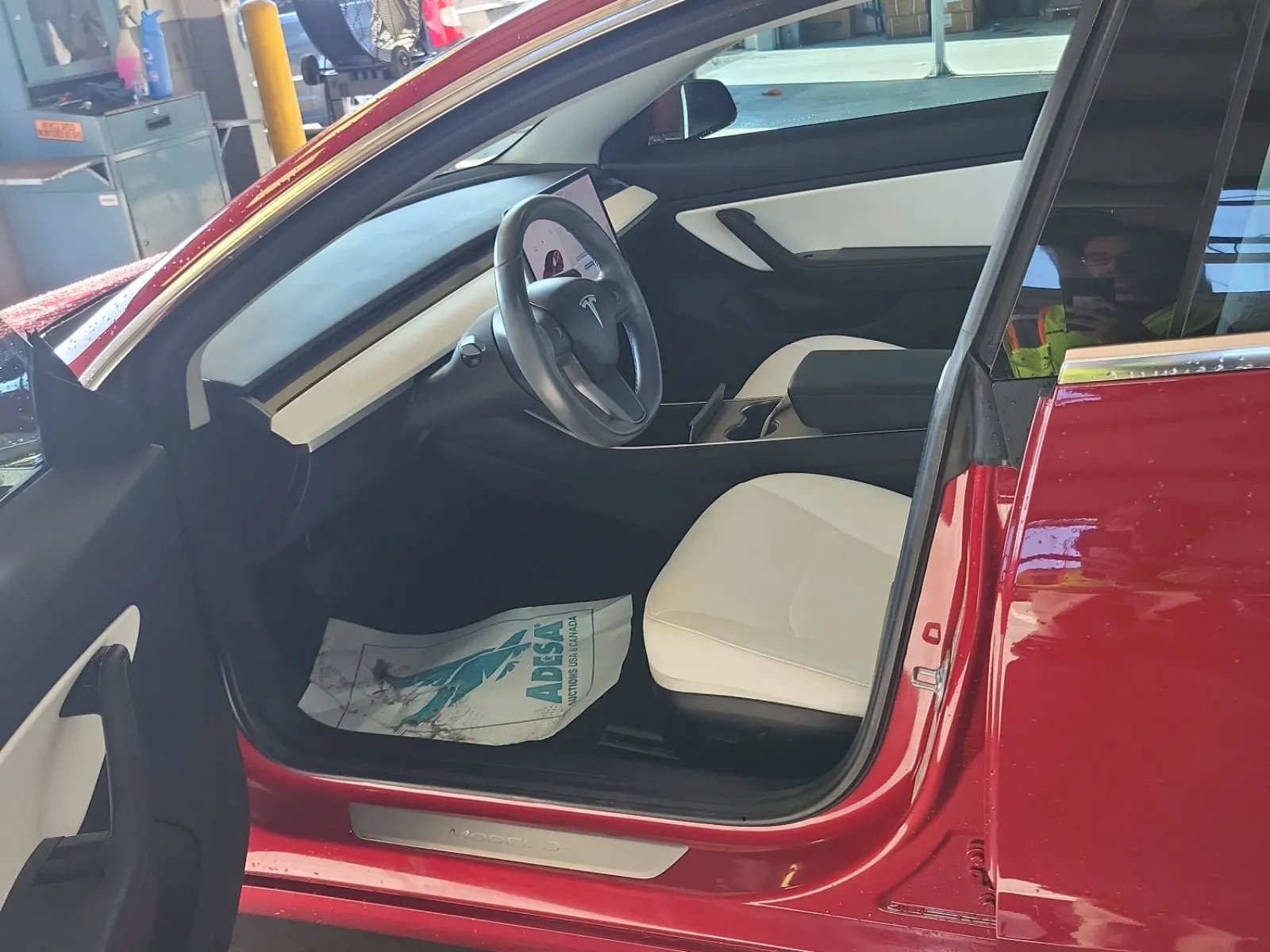Used 2018 Tesla Model 3 Long Range AWD/4WD image 3
