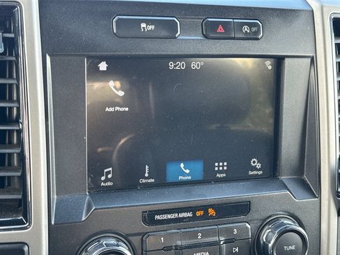 Used 2018 Ford F150 Lariat image 19