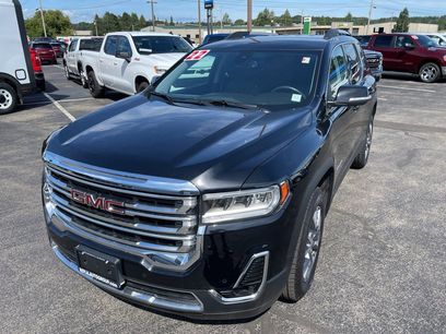 Used 2022 GMC Acadia SLT w/ LPO, Floor Liner Package
