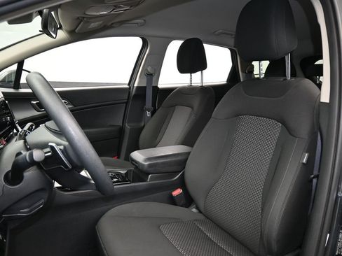 Used 2024 Kia Sportage LX image 10