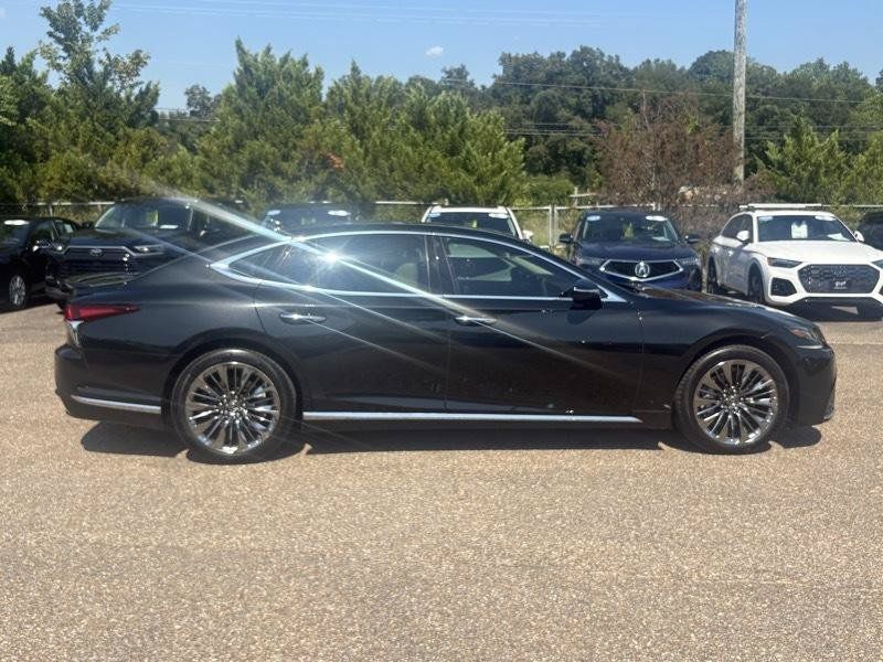 Used 2018 Lexus LS 500 w/ Interior Upgrade Package RWD image 37
