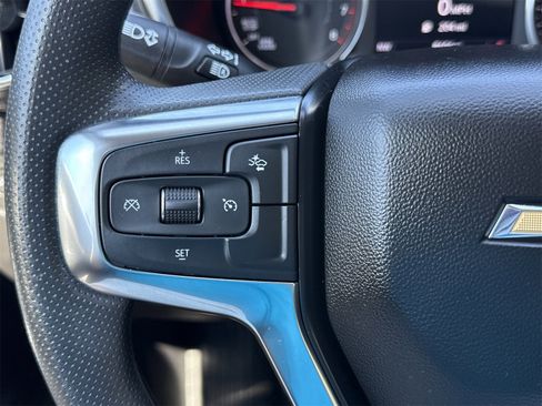 Used 2025 Chevrolet Blazer LT image 18