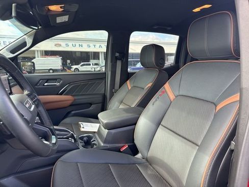 Used 2026 GMC Canyon AT4 w/ AT4 Premium Package image 10
