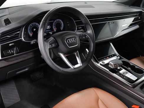 Used 2023 Audi Q8 Prestige w/ Prestige Package AWD/4WD image 4