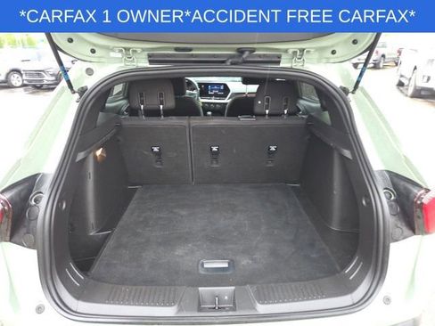 Used 2024 Chevrolet Trax RS w/ Sunroof Package FWD image 47