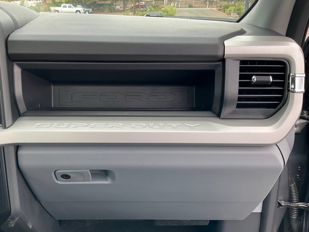 New 2025 Ford F350 XL w/ STX Appearance Package AWD/4WD image 25