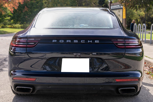 Used 2017 Porsche Panamera 4 AWD/4WD image 5