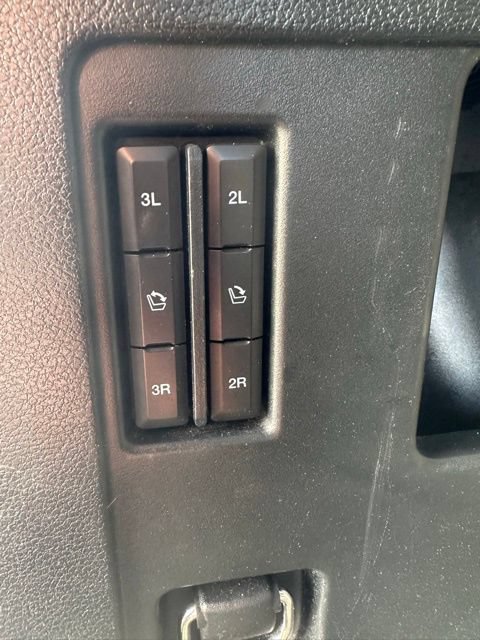Used 2021 Ford Expedition Limited AWD/4WD image 24