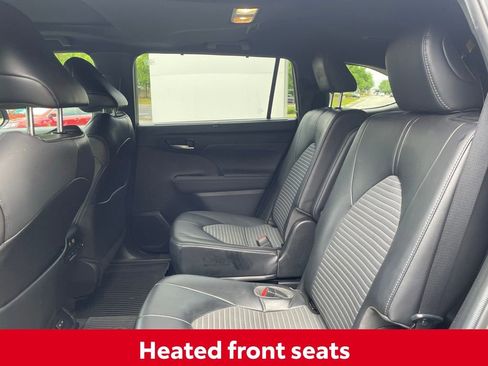 Used 2022 Toyota Highlander XSE FWD image 20