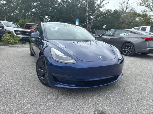 Used 2023 Tesla Model 3 Standard Range RWD image 5