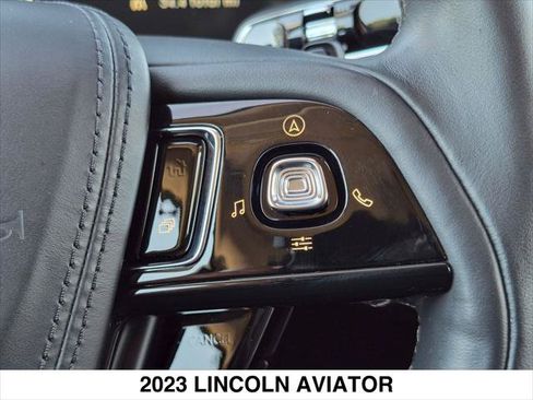 Certified 2023 Lincoln Aviator Reserve w/ Equipment Group 201A RWD image 15