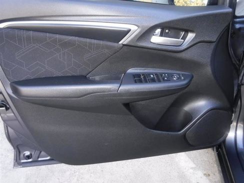 Used 2016 Honda Fit EX image 39