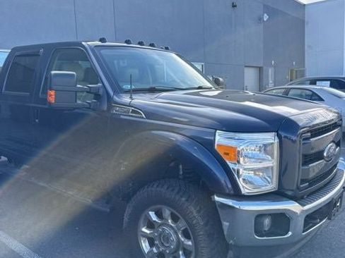Used 2015 Ford F250 Lariat w/ Lariat Ultimate Package image 3