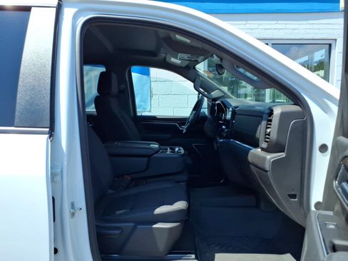 Used 2025 Chevrolet Silverado 2500 LT AWD/4WD image 21