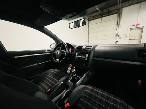 Used 2008 Volkswagen GTI 4-Door FWD image 13