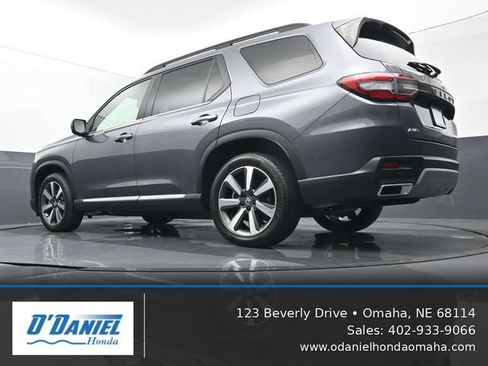 Used 2024 Honda Pilot Touring image 22