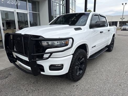 Used 2025 RAM 1500 Big Horn AWD/4WD image 1