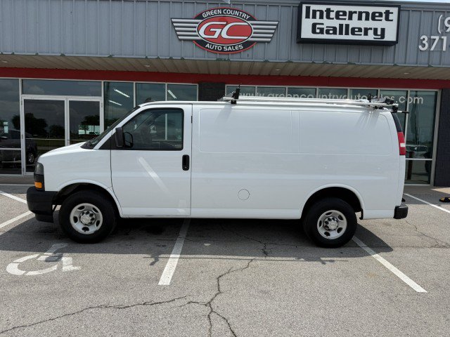 Used 2022 Chevrolet Express 2500 w/ Driver Convenience Package RWD image 5