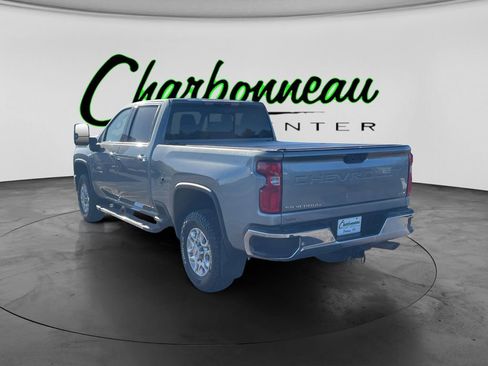 Used 2024 Chevrolet Silverado 2500 LTZ w/ LTZ Convenience Package AWD/4WD image 3