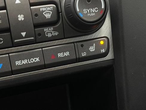 Used 2015 Honda Pilot Touring image 6