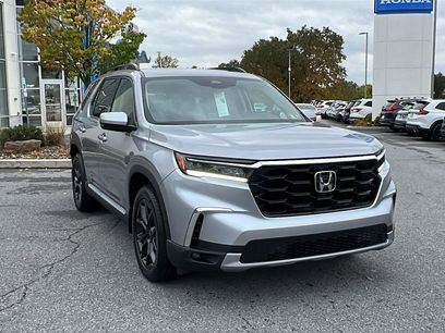 New 2025 Honda Pilot Touring
