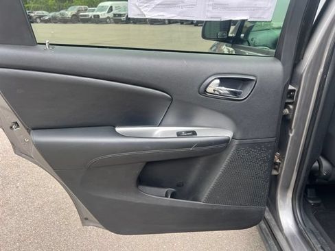 Used 2012 Dodge Journey SXT FWD image 15