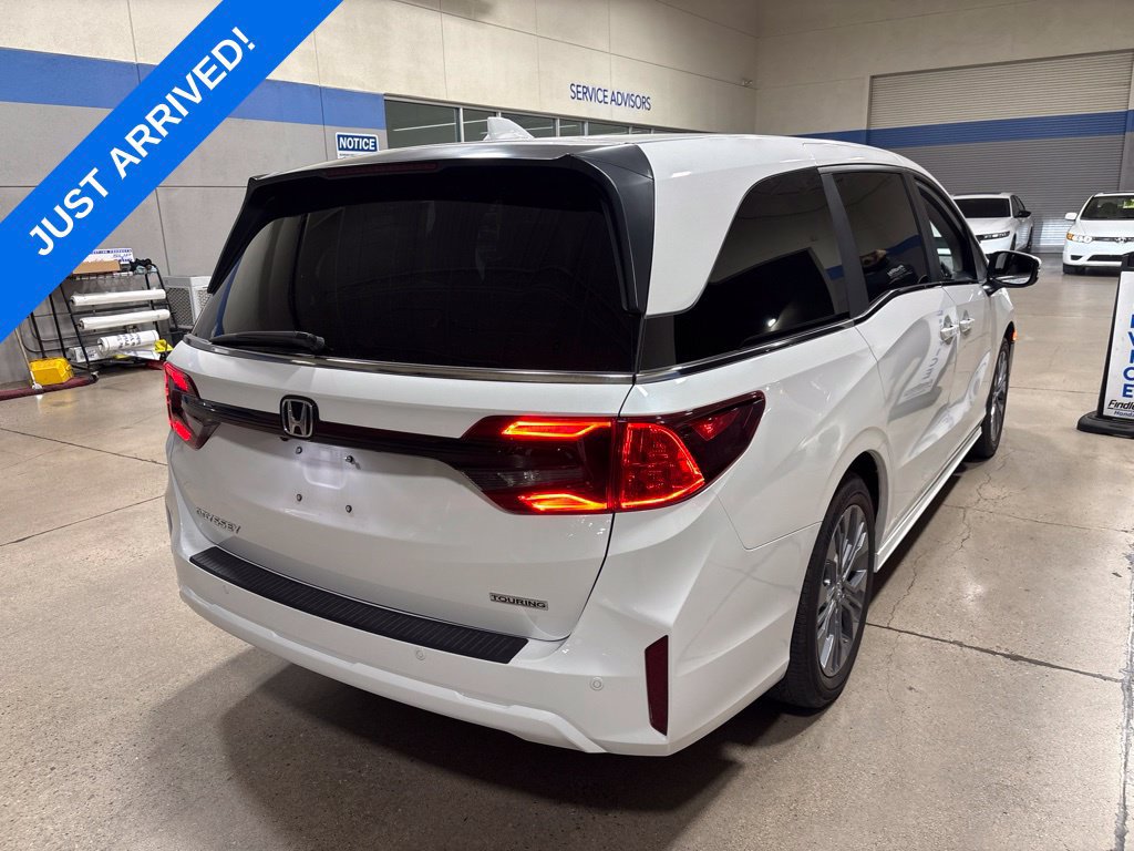 Certified 2026 Honda Odyssey Elite image 3