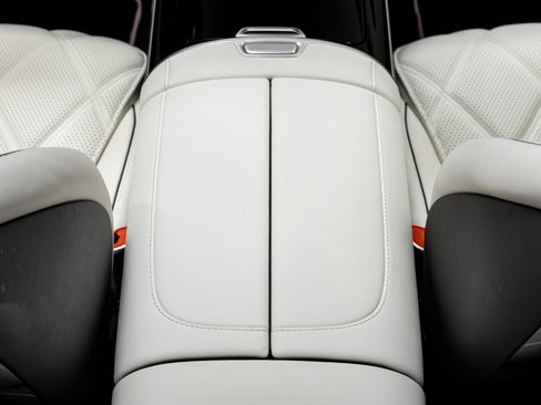 Used 2024 Mercedes-Benz Maybach S 680 4MATIC image 29