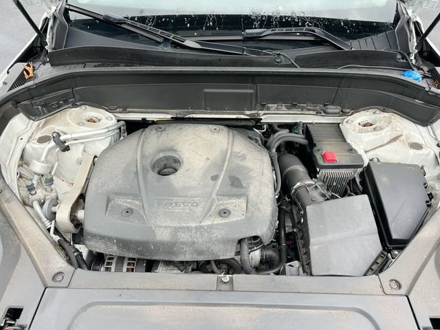 Used 2022 Volvo XC90 T5 Momentum w/ Climate Package AWD/4WD image 30